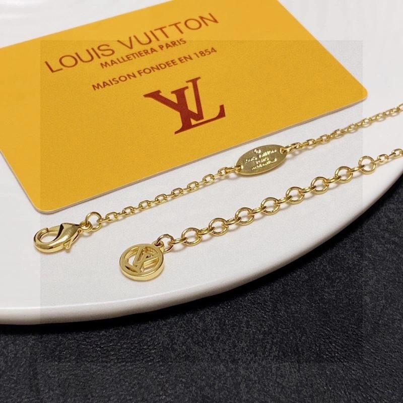 Louis Vuitton Necklaces Upgraded 247618