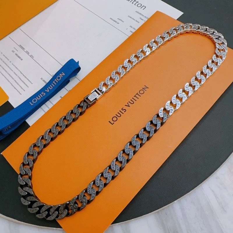 Louis Vuitton Necklaces SmartChoice 250423