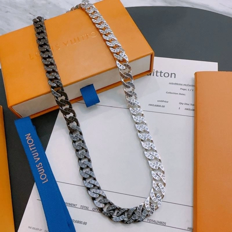 Louis Vuitton Necklaces SmartChoice 250423