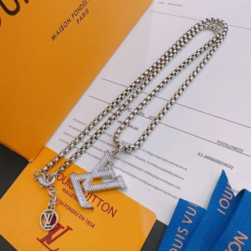 Louis Vuitton Necklaces Stretchable 250405