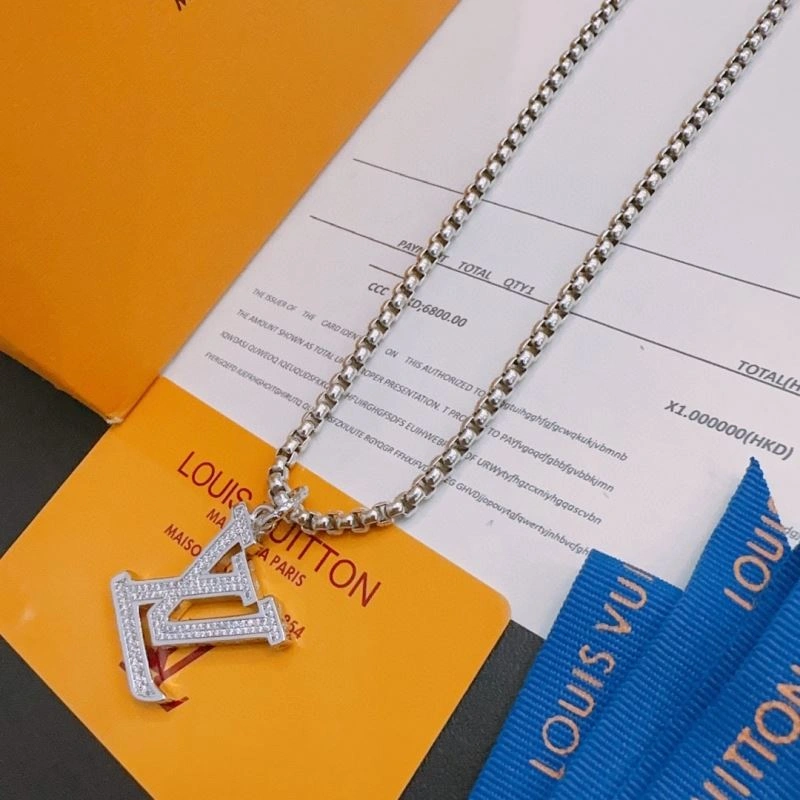 Louis Vuitton Necklaces Stretchable 250405