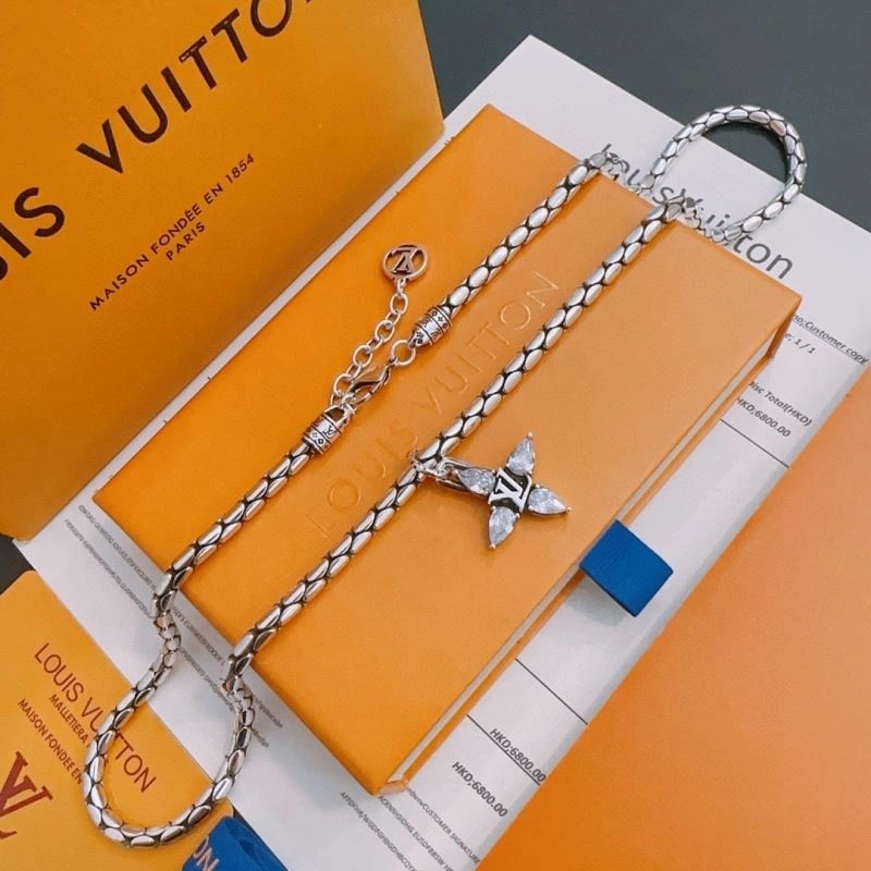 Original Louis Vuitton Necklaces 250396