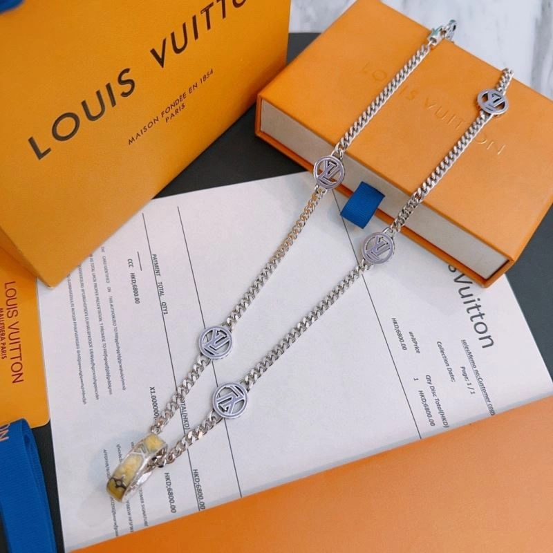 Louis Vuitton Necklaces SportInspired 250391
