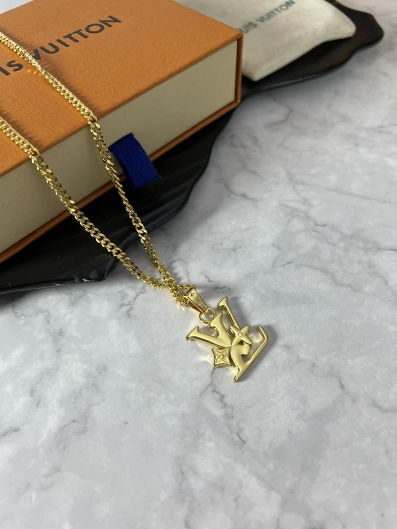 Neat Louis Vuitton Necklaces 250392