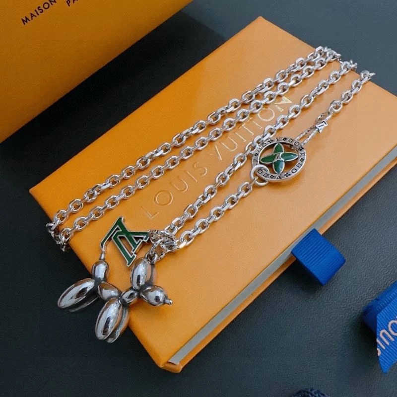 Louis Vuitton Necklaces WeatherProof 250380