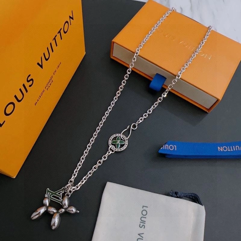 Louis Vuitton Necklaces WeatherProof 250380