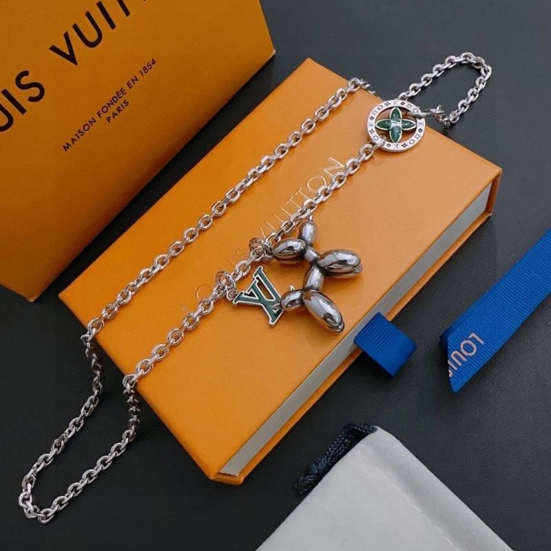 Louis Vuitton Necklaces WeatherProof 250380