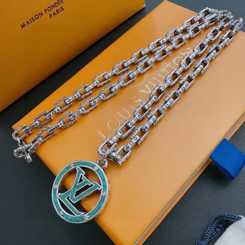 Colorful Louis Vuitton Necklaces 250383