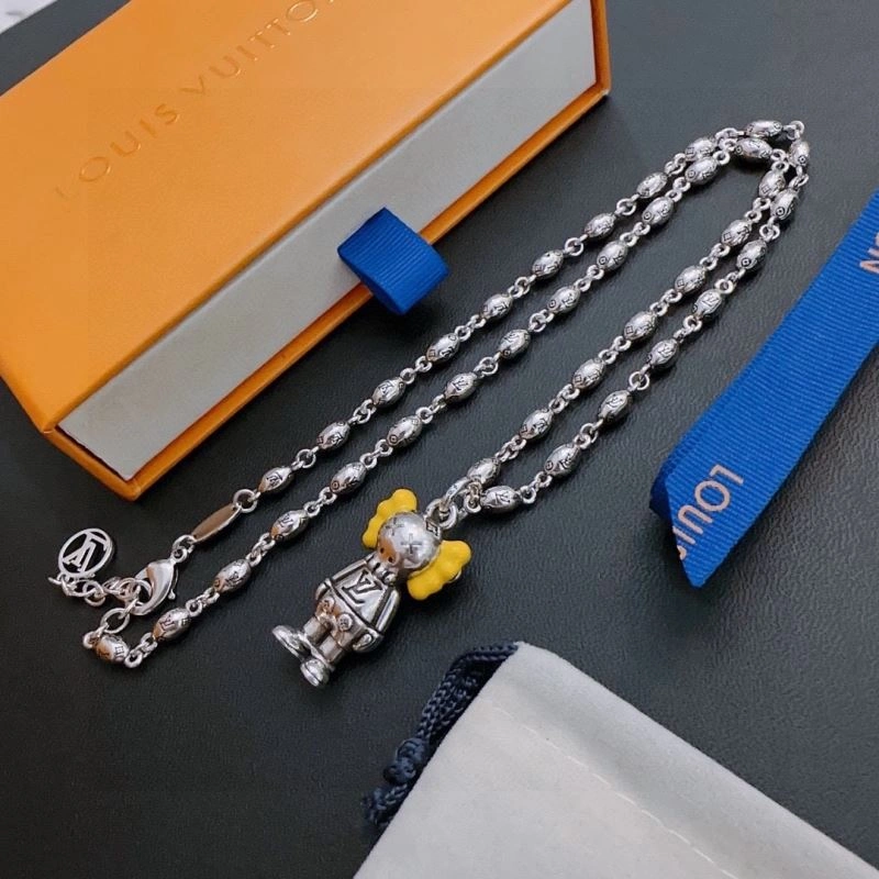Louis Vuitton Necklaces Practical 250377