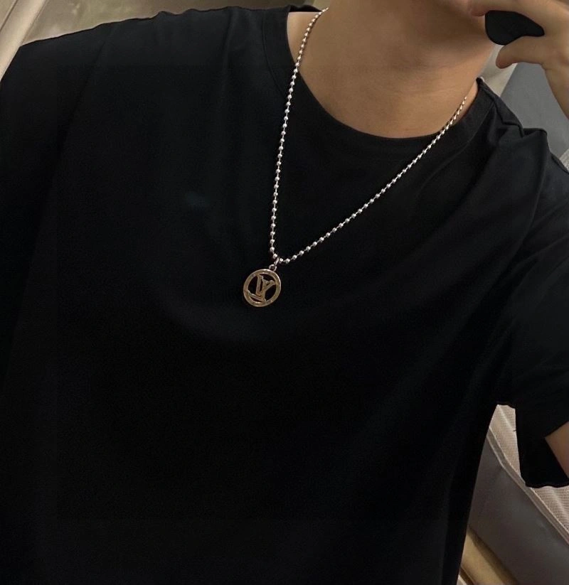 TopPick Louis Vuitton Necklaces 250385