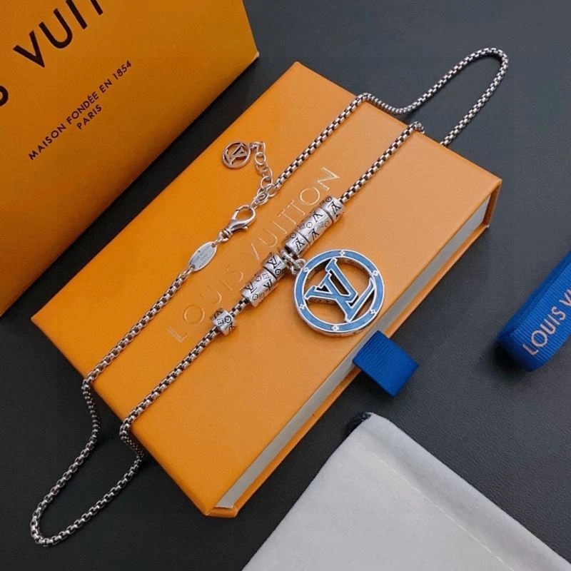 Louis Vuitton Necklaces Resilient 250374