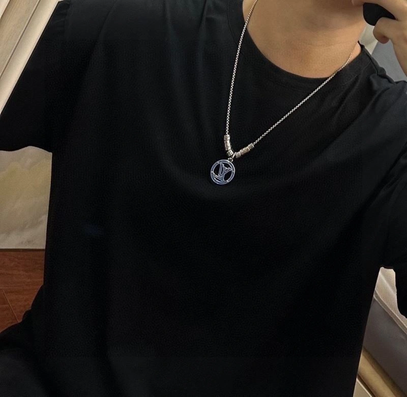 Louis Vuitton Necklaces Resilient 250374