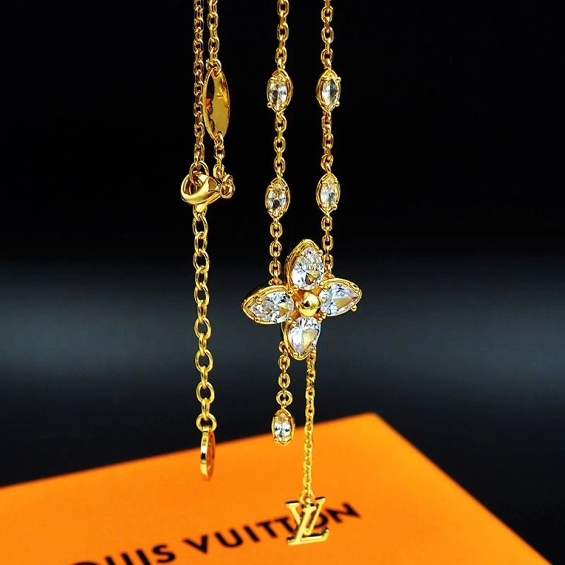 Louis Vuitton Necklaces Unique 250393