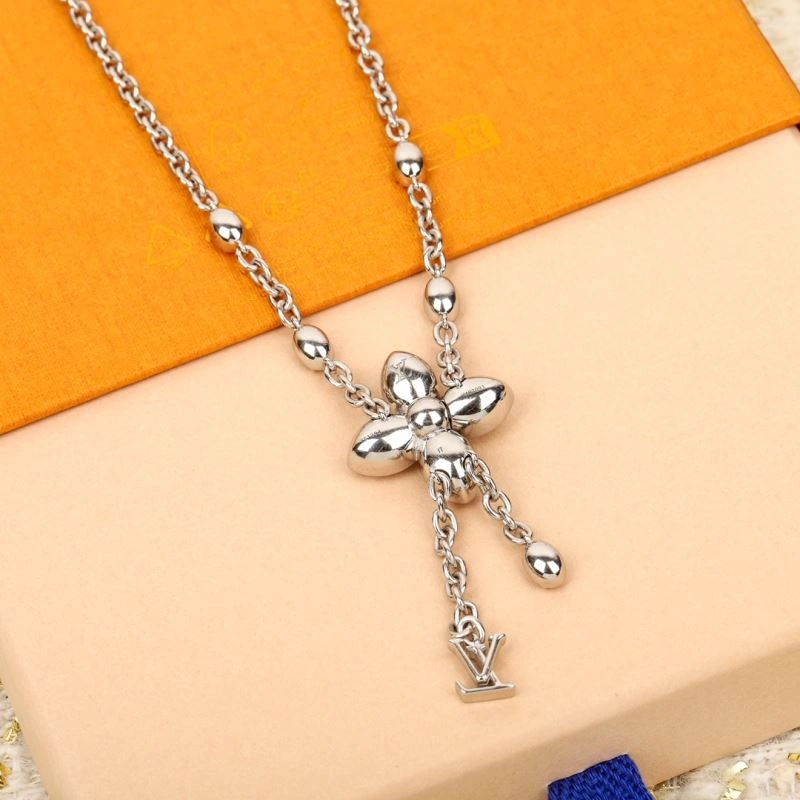 Louis Vuitton Necklaces Breathable 250366