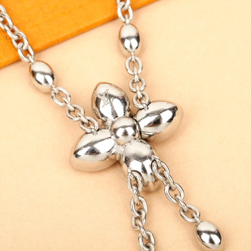 Louis Vuitton Necklaces Breathable 250366