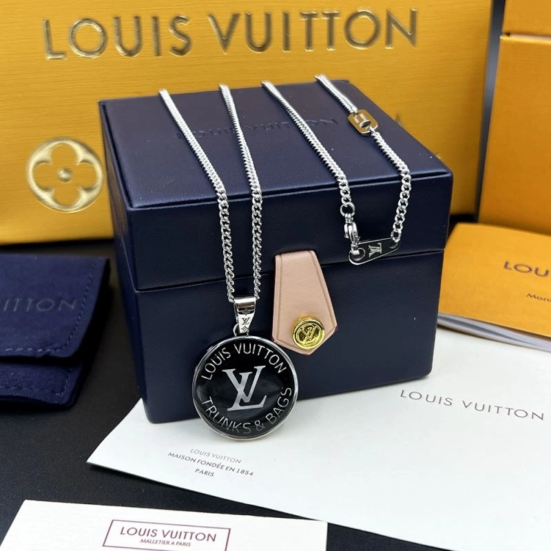 Louis Vuitton Necklaces SmoothTexture 250382
