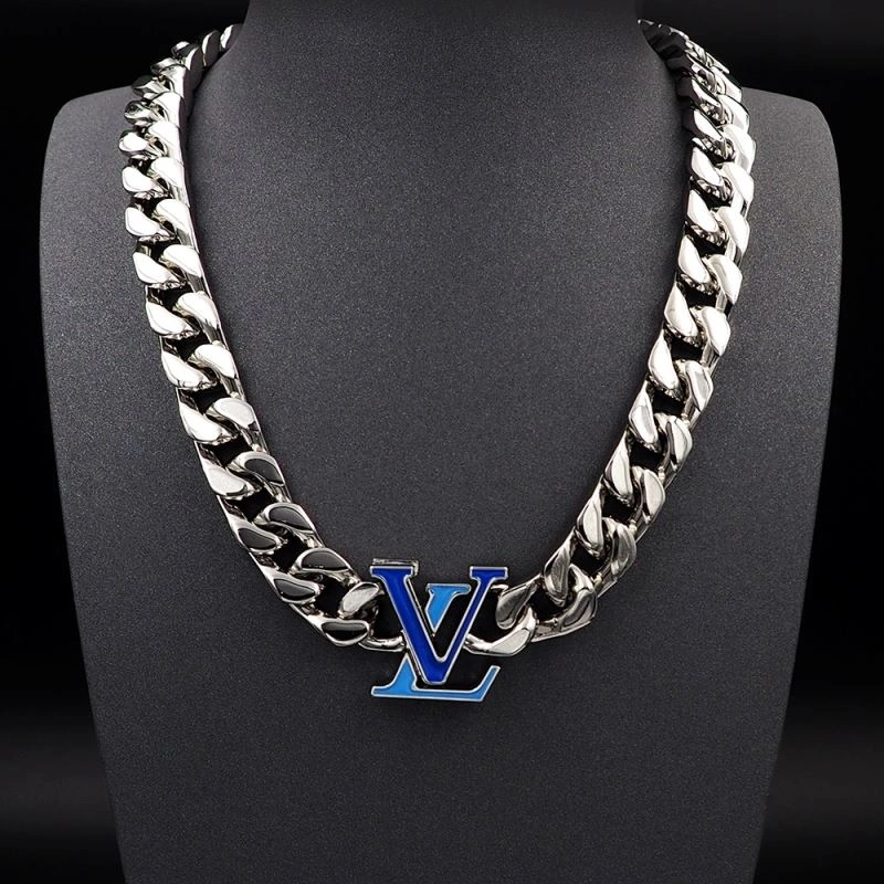 Stylish Louis Vuitton Necklaces 250384