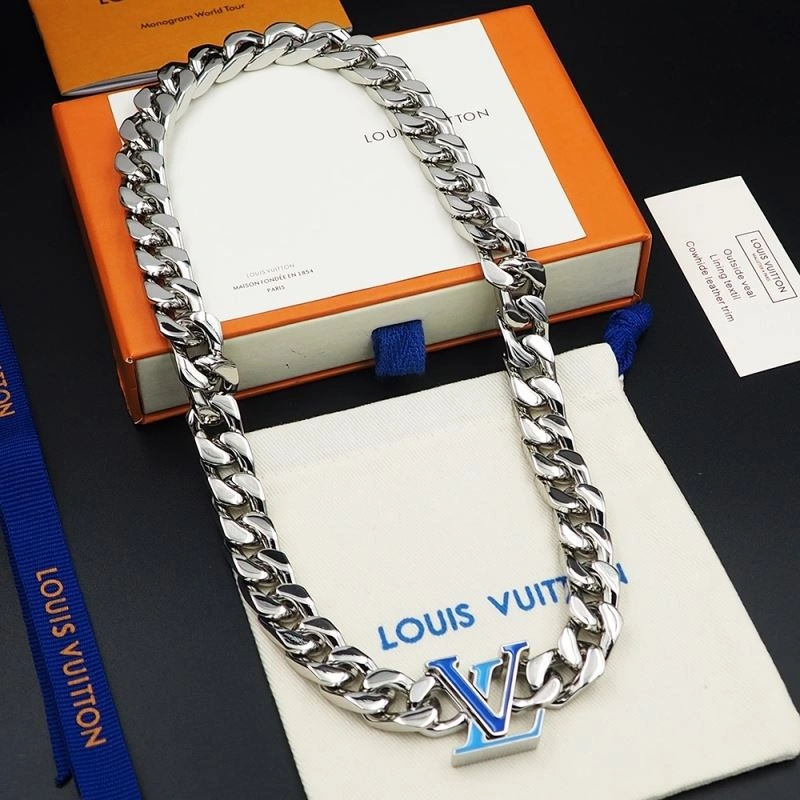Stylish Louis Vuitton Necklaces 250384