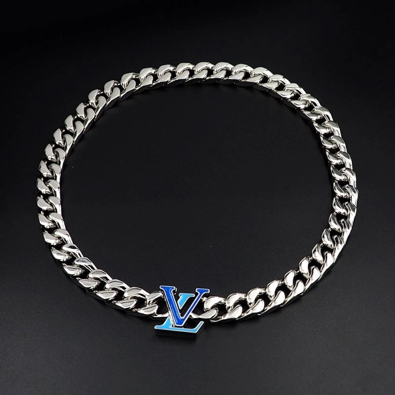 Stylish Louis Vuitton Necklaces 250384