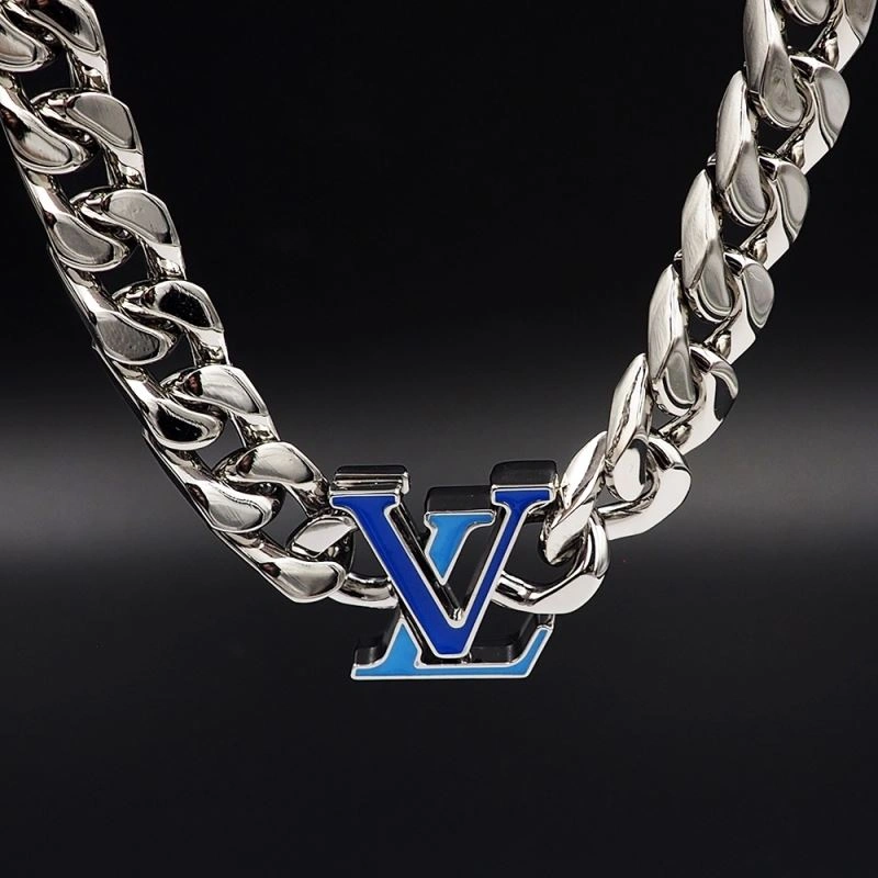 Stylish Louis Vuitton Necklaces 250384