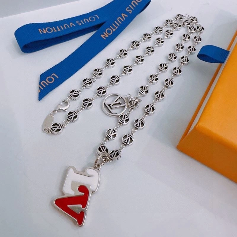 Comfortable Louis Vuitton Necklaces 250362