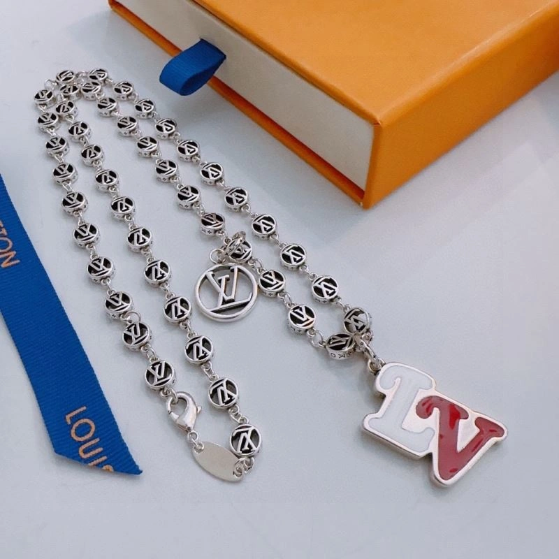 Comfortable Louis Vuitton Necklaces 250362