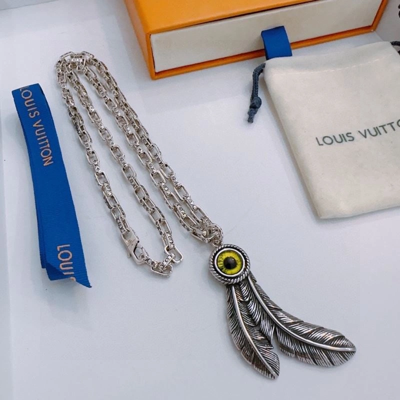 Louis Vuitton Necklaces TravelReady 250361
