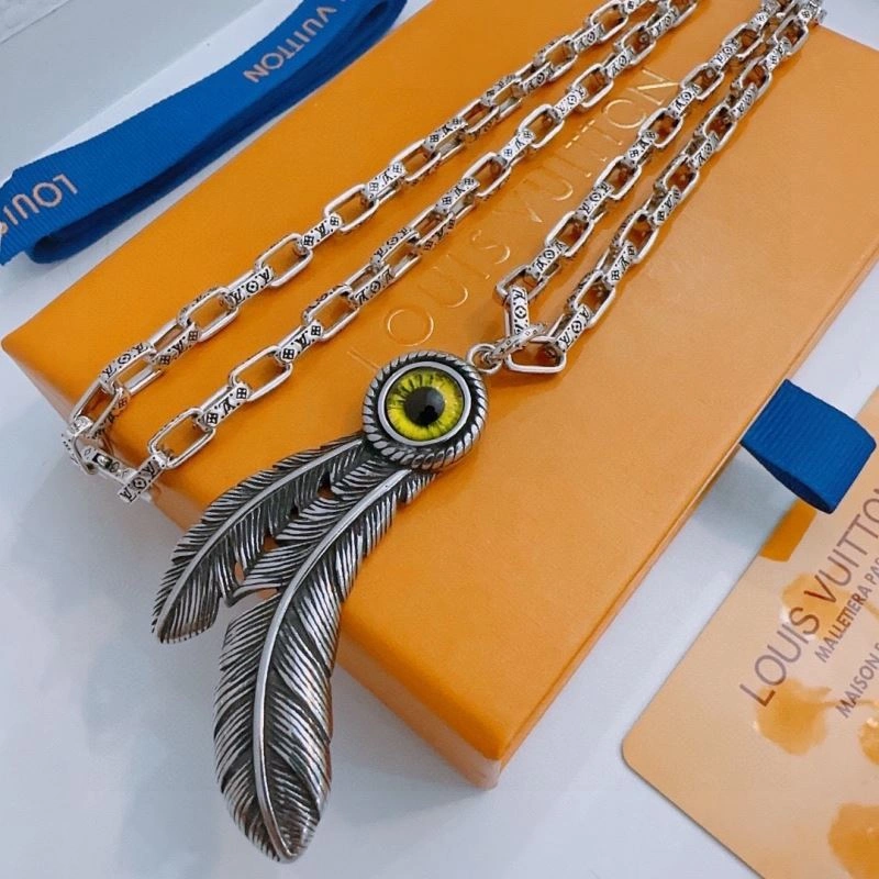 Louis Vuitton Necklaces TravelReady 250361