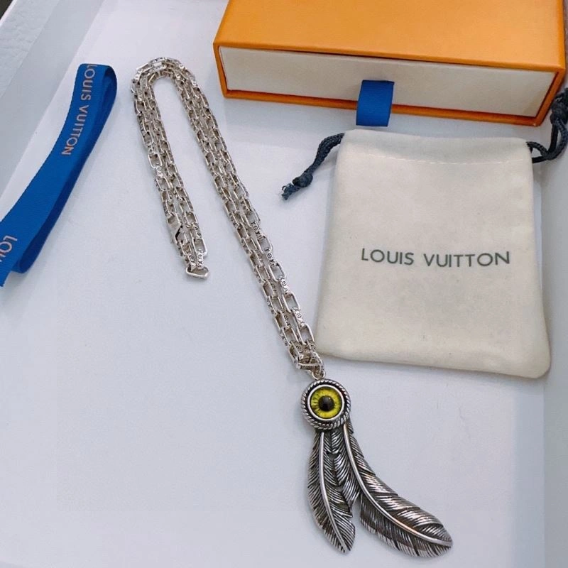 Louis Vuitton Necklaces TravelReady 250361