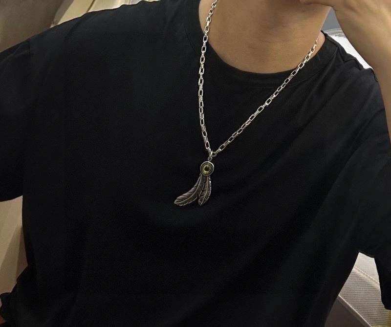 Louis Vuitton Necklaces TravelReady 250361