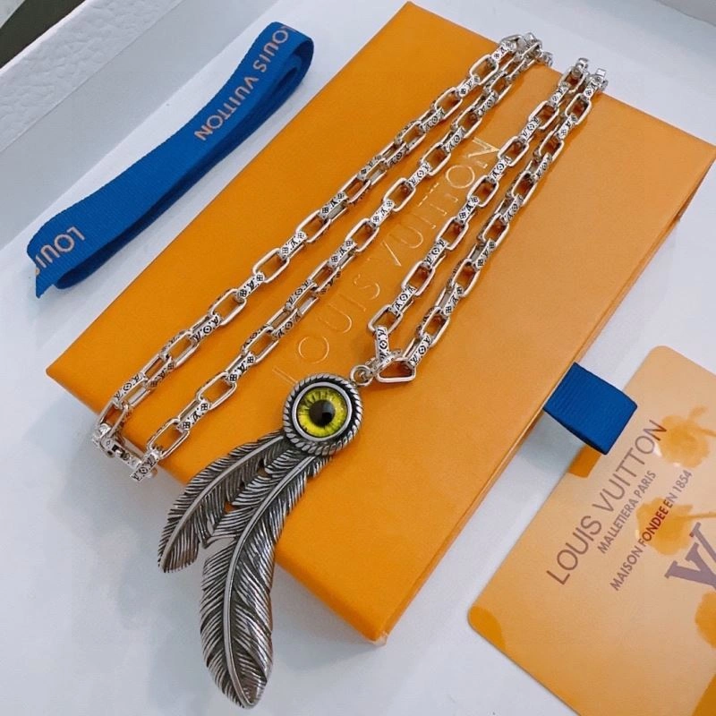 Louis Vuitton Necklaces TravelReady 250361