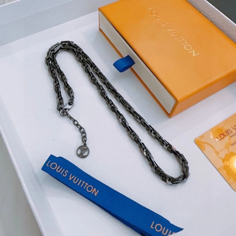 Practical Louis Vuitton Necklaces 250372