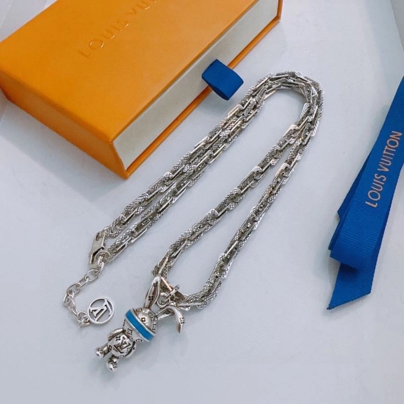 FreshLook Louis Vuitton Necklaces 250356