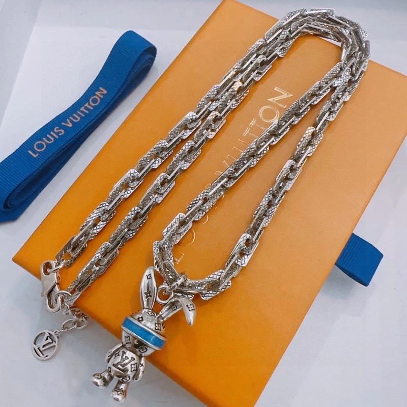 FreshLook Louis Vuitton Necklaces 250356
