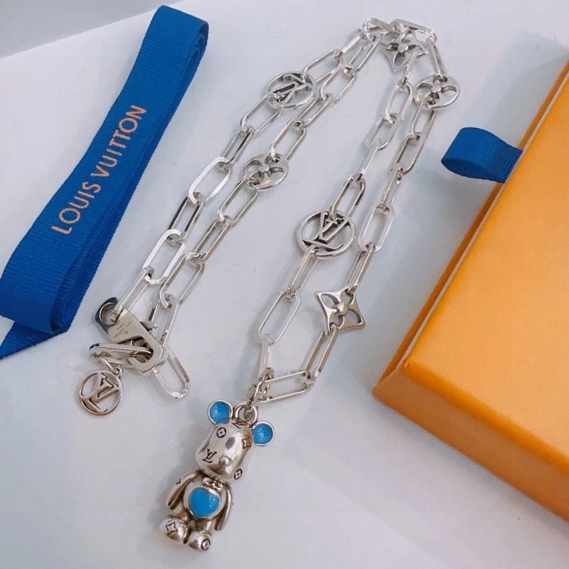 RelaxedFit Louis Vuitton Necklaces 250355