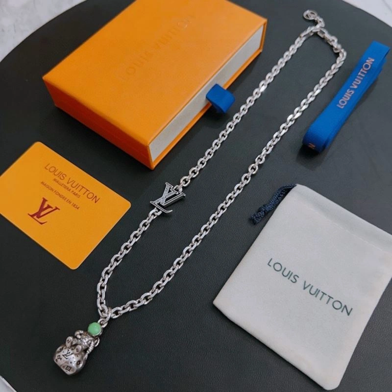 Louis Vuitton Necklaces SportInspired 250105