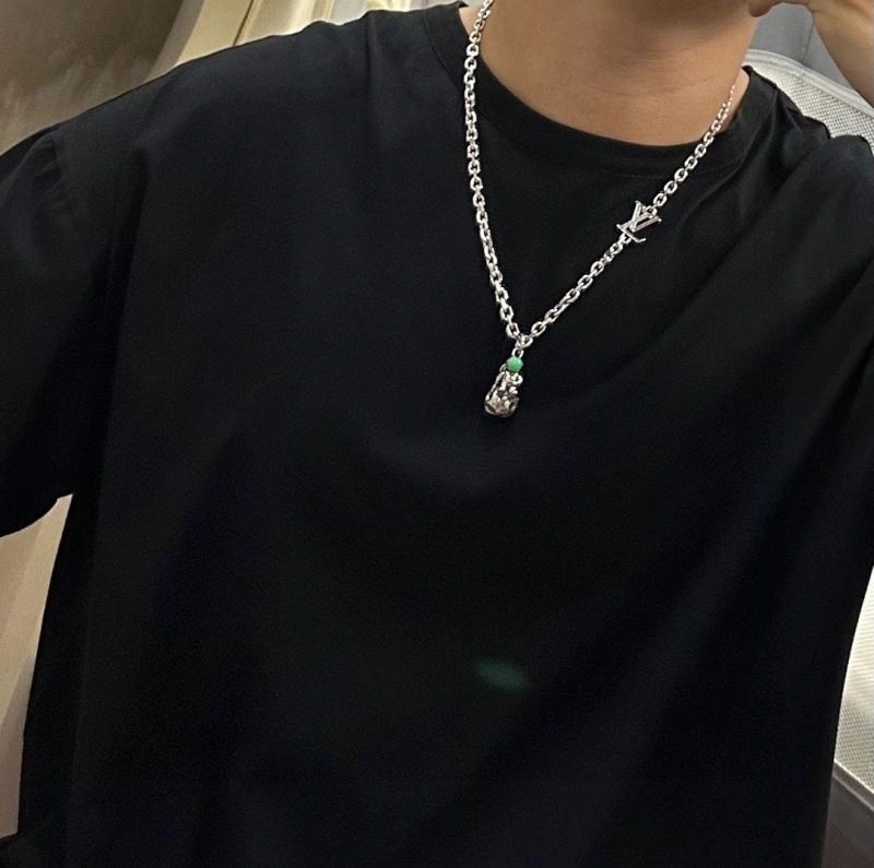 Louis Vuitton Necklaces SportInspired 250105