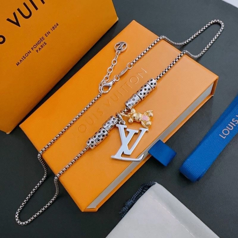 Contemporary Louis Vuitton Necklaces 250103