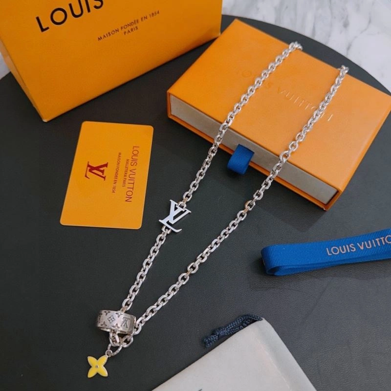 Louis Vuitton Necklaces StreetReady 250101