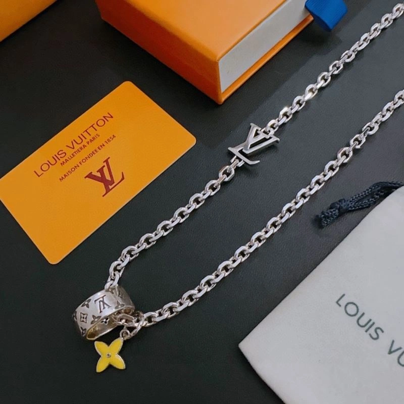 Louis Vuitton Necklaces StreetReady 250101