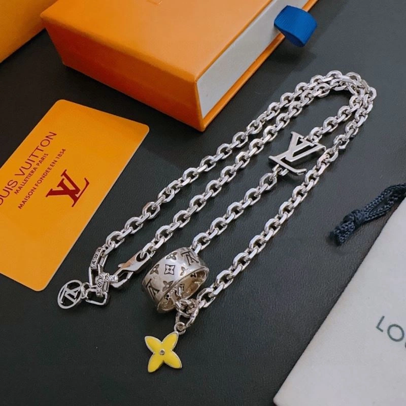 Louis Vuitton Necklaces StreetReady 250101