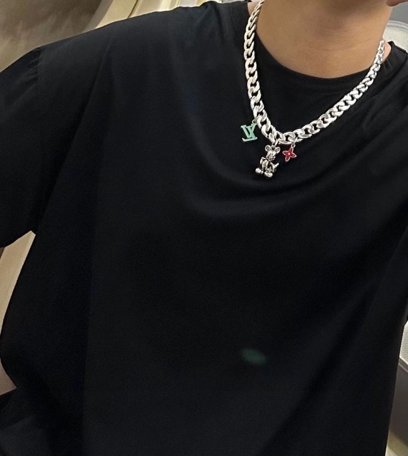 Reliable Louis Vuitton Necklaces 250102