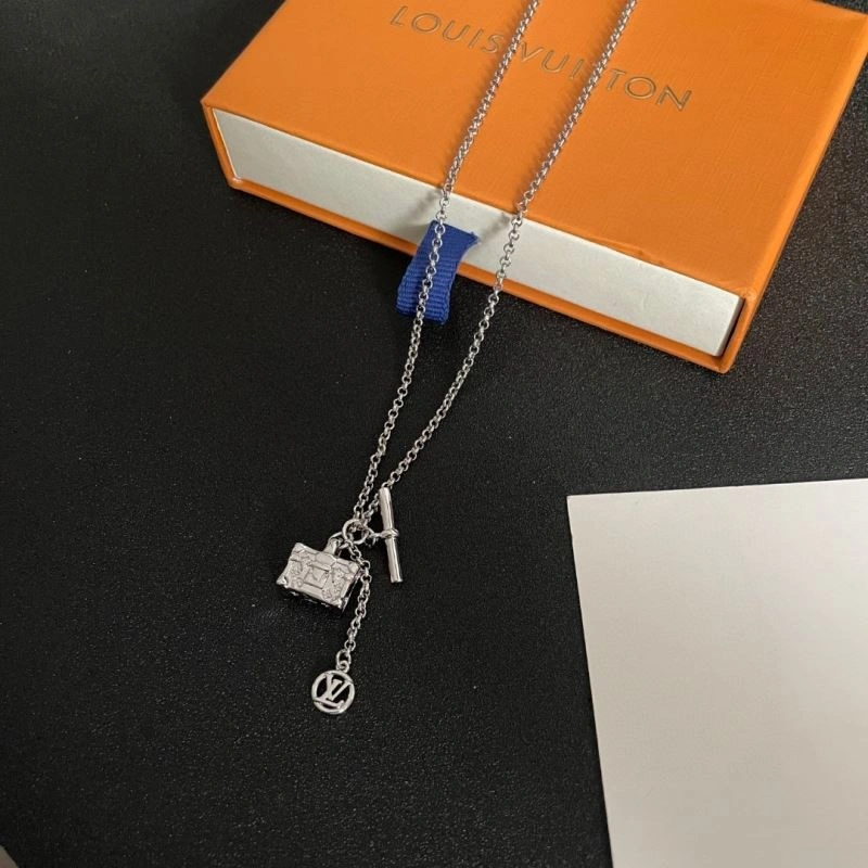 Louis Vuitton Necklaces Practical 250106