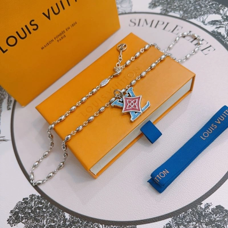 Louis Vuitton Necklaces Casual 250095