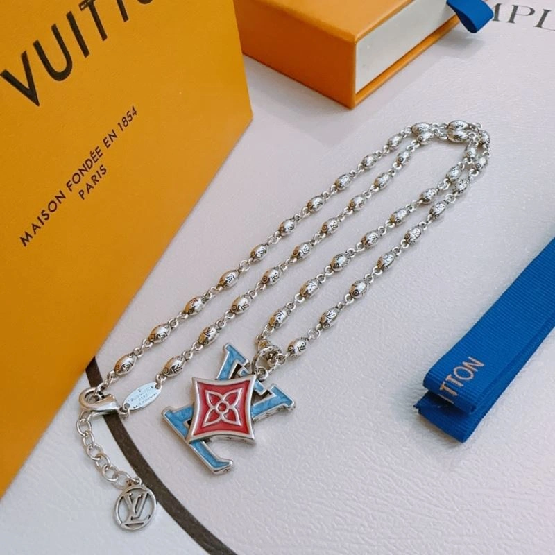 Louis Vuitton Necklaces Casual 250095
