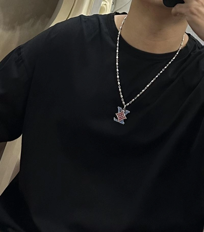 Louis Vuitton Necklaces Casual 250095
