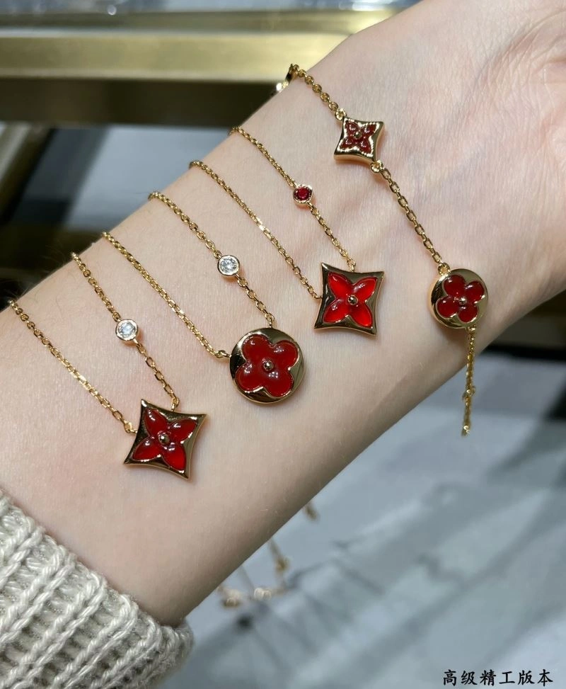 Louis Vuitton Necklaces Unisex 250098