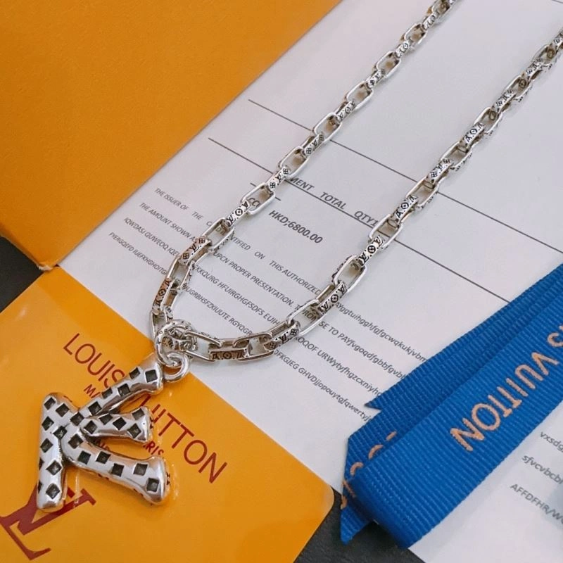 EasyMatch Louis Vuitton Necklaces 250082