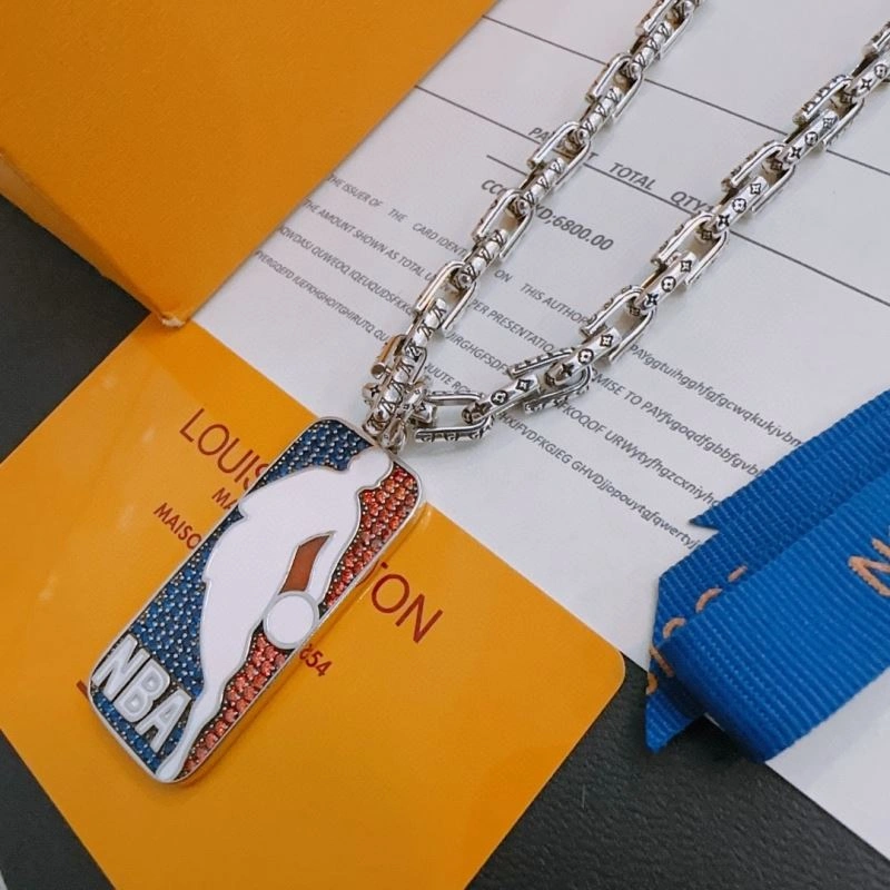 Premium Louis Vuitton Necklaces 250097