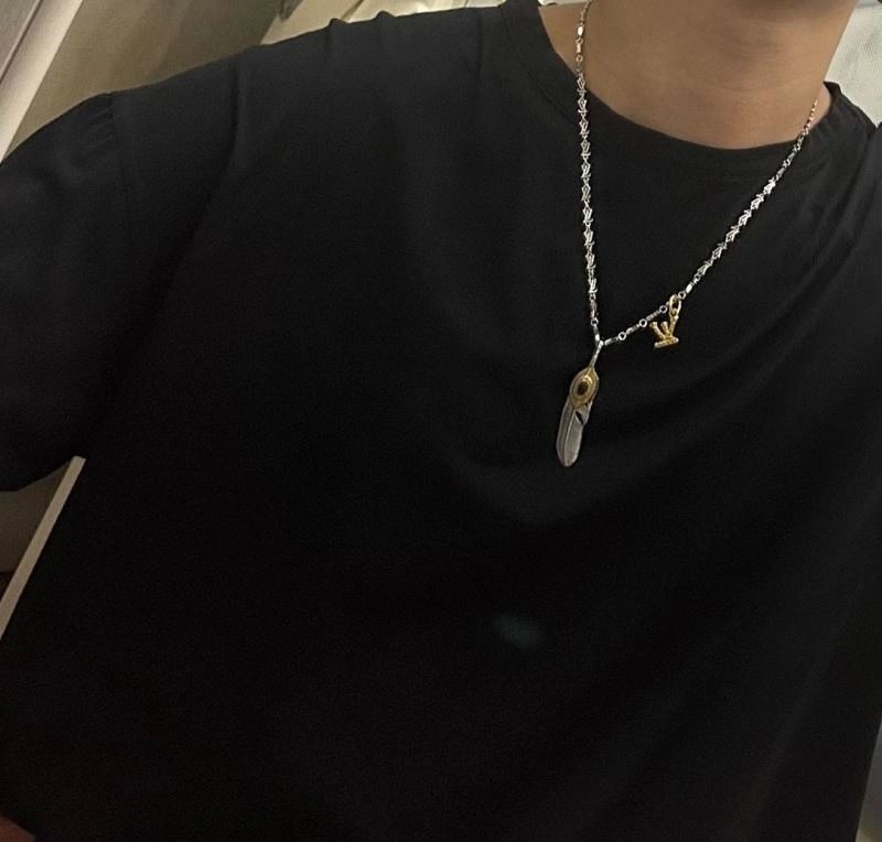 Louis Vuitton Necklaces Durable 250084